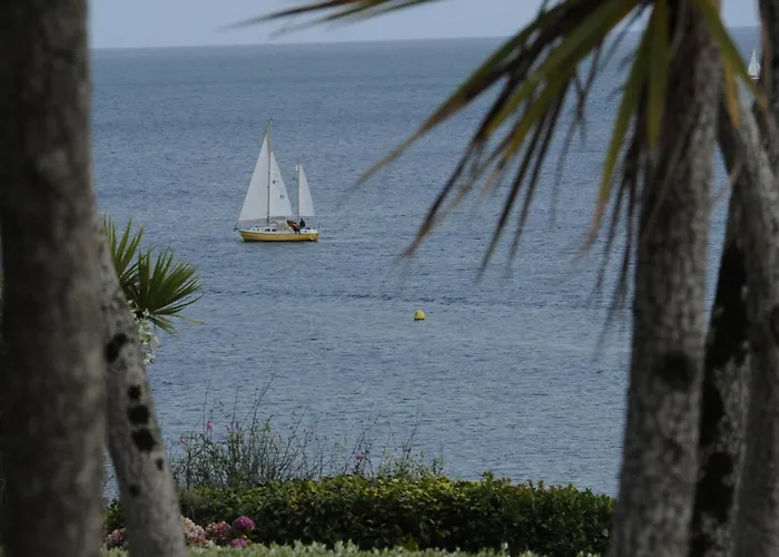 Top Affordable Hotels in Picturesque Falmouth UK