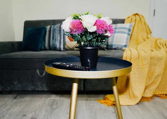 Discover the Top Accommodations Near Redbridge Tube Station