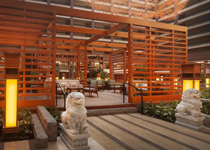 Top Hotels with Balconies in Dallas, Texas